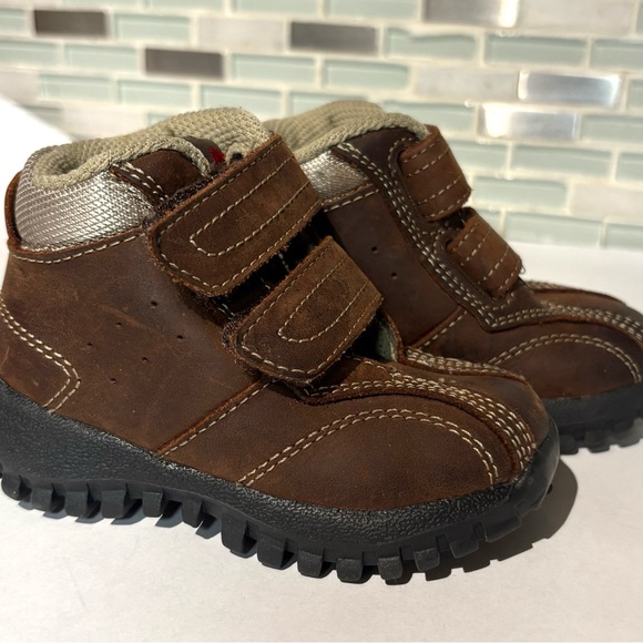 SOLD - Picture 4 of 8